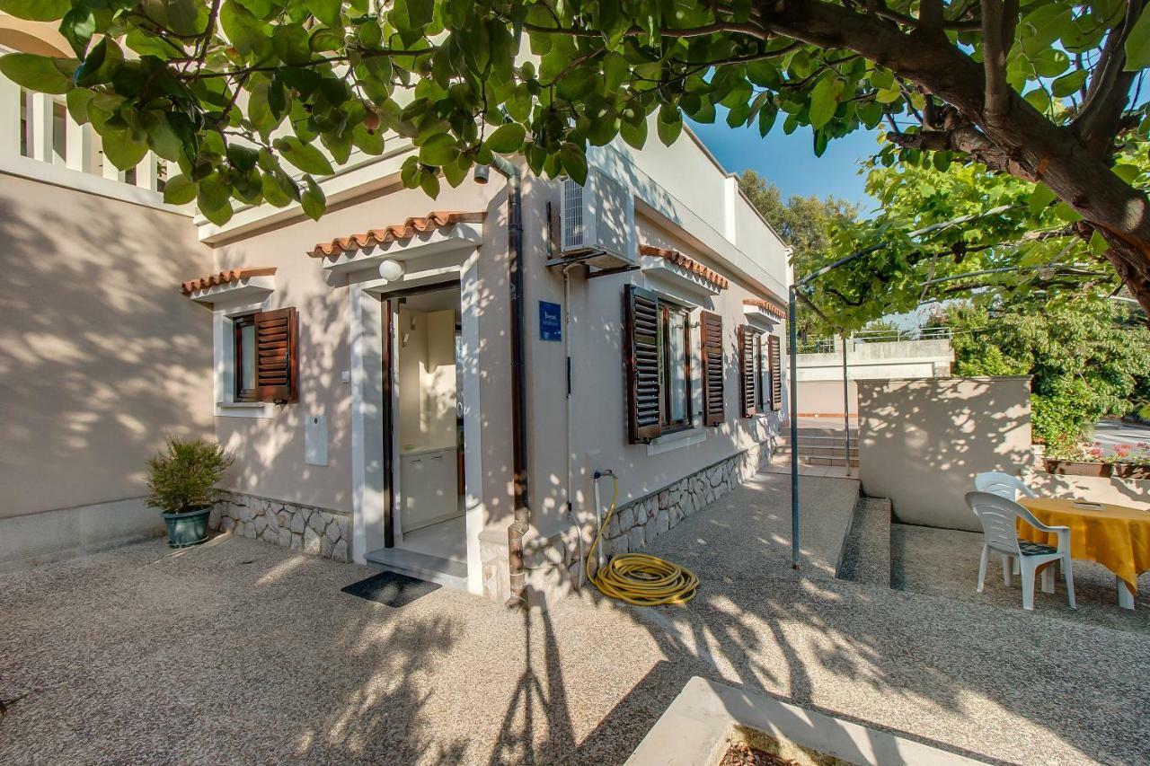 Apartment Simona Mali Lošinj Dış mekan fotoğraf