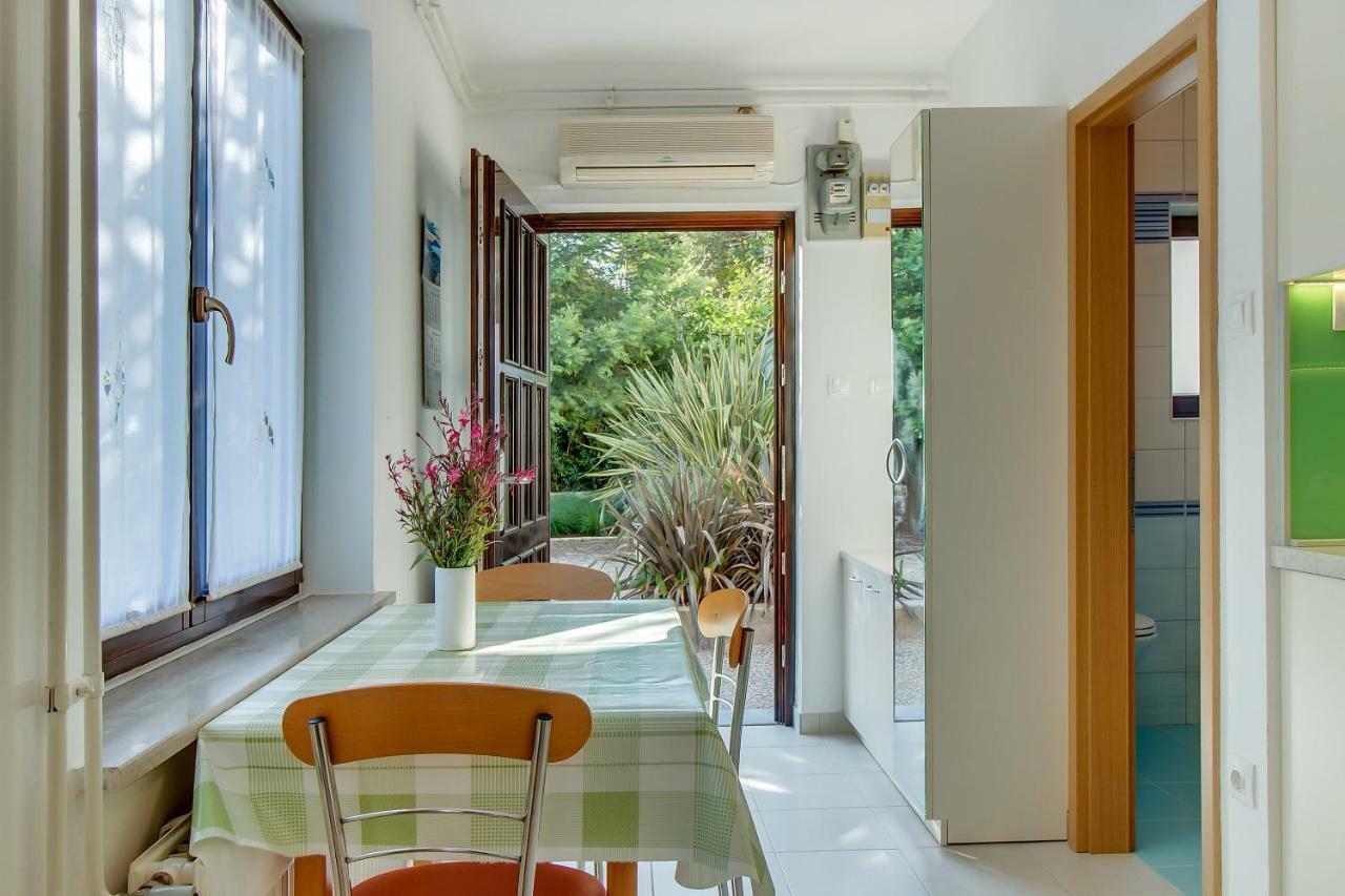 Apartment Simona Mali Lošinj Dış mekan fotoğraf